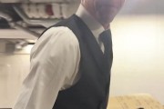 R.I.P.🕯尼克斯😎！雷吉-米勒：我今天穿了一身黑 懂的都懂！
